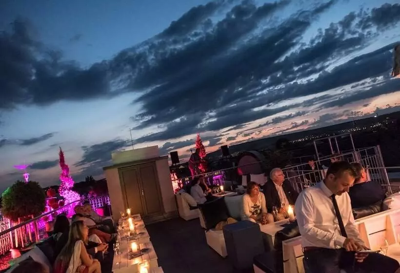 Hotelli Grande Albergo Giancarlo