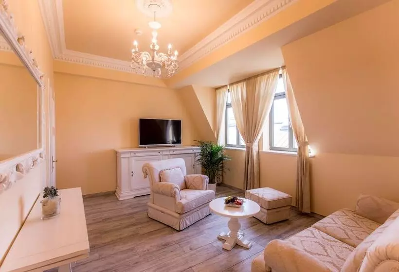 Hotelli Grande Albergo Giancarlo