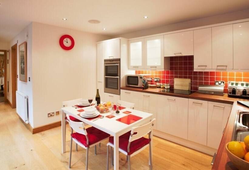 فندق Heads Nook Hall Cottage