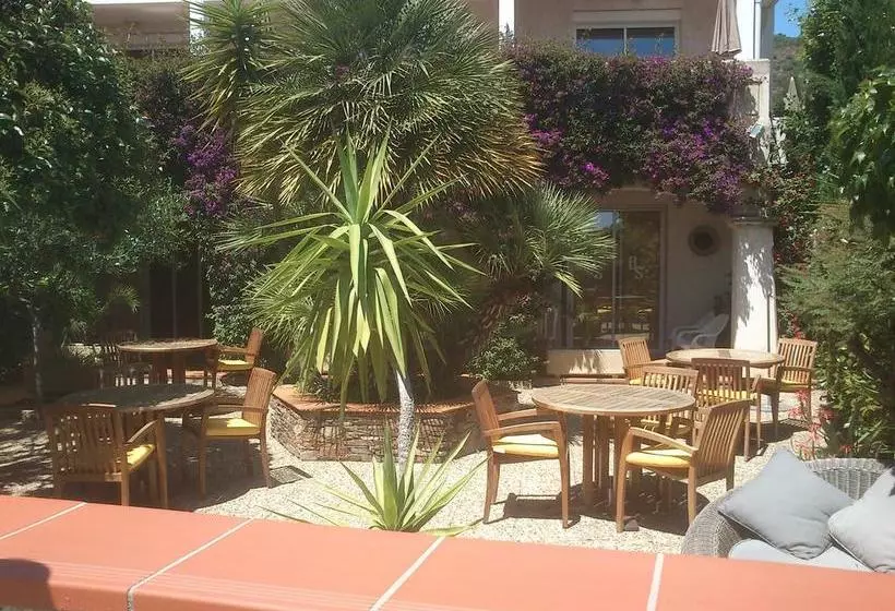 ホテル Hôtel Beau Soleil