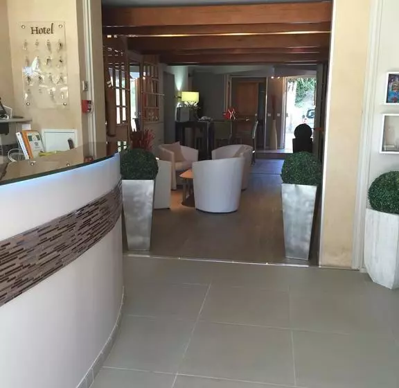 ホテル Hôtel Beau Soleil