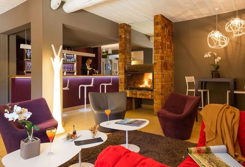 هتل Hôtel Carcarille Restaurant Le C