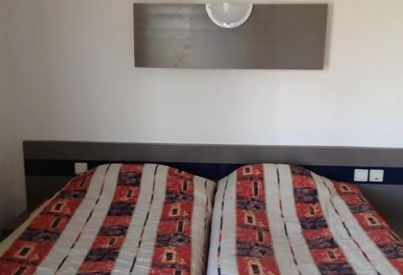 Fasthotel Macon Nord