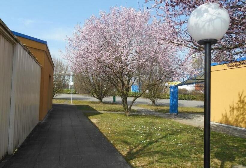 Fasthotel Macon Nord