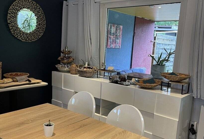 בית מלון כפרי Hôtel Côté Sud Léman