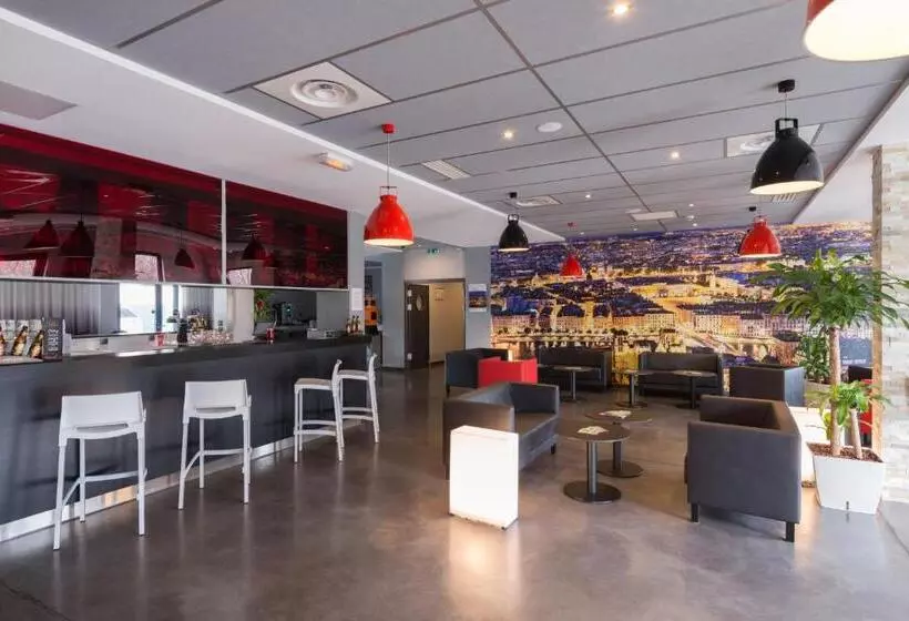 ホテル Hôtel Des Lumières Lyon Meyzieu Arena Stadium