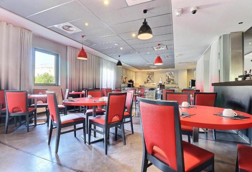 فندق Hôtel Des Lumières Lyon Meyzieu Arena Stadium