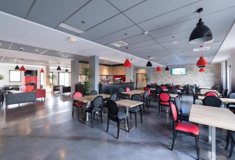 فندق Hôtel Des Lumières Lyon Meyzieu Arena Stadium