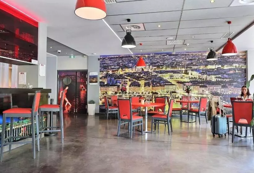 ホテル Hôtel Des Lumières Lyon Meyzieu Arena Stadium