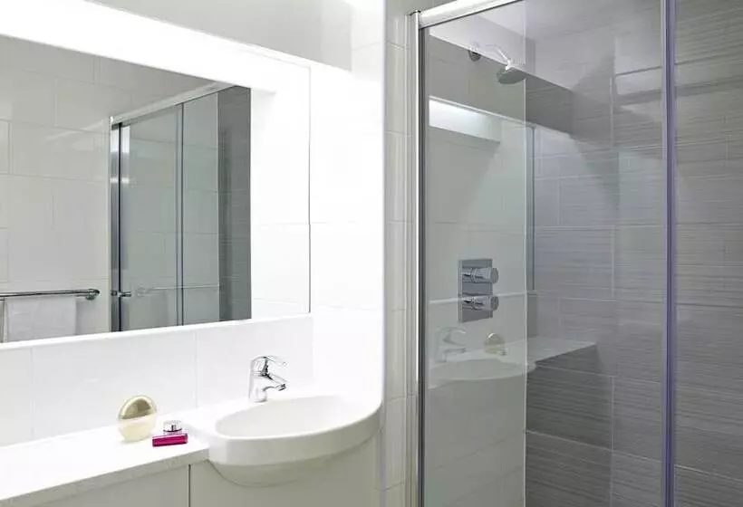 Go2 Hotels Burton Upon Trent Central