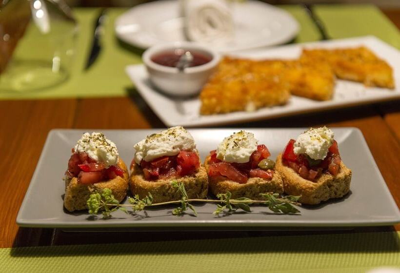 ホテル Kaliviani Traditional