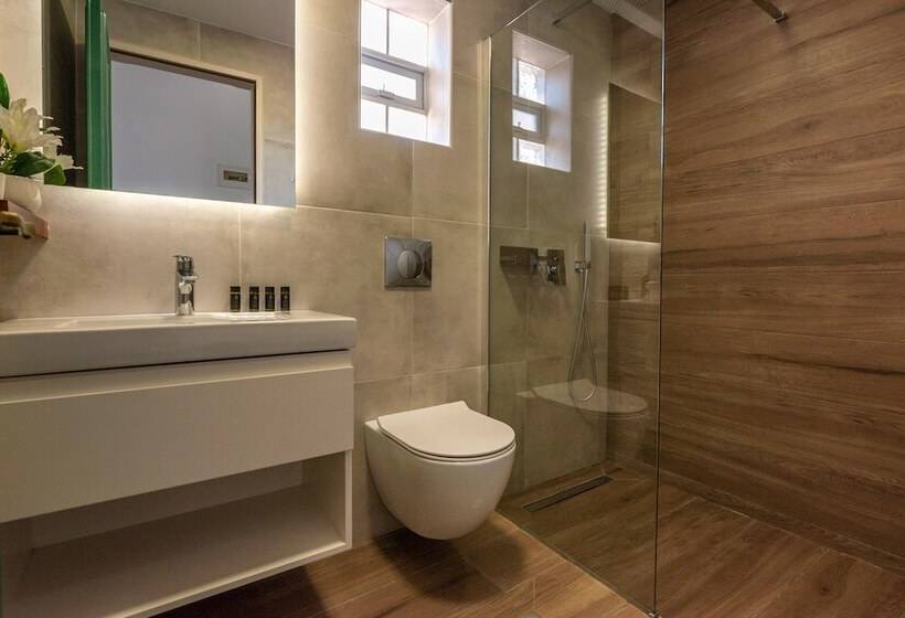 ホテル Kaliviani Traditional