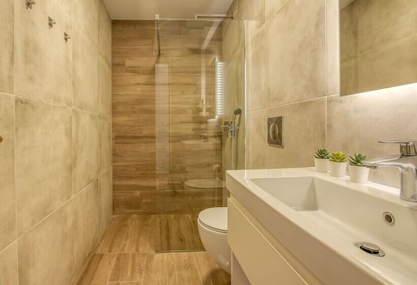 ホテル Kaliviani Traditional