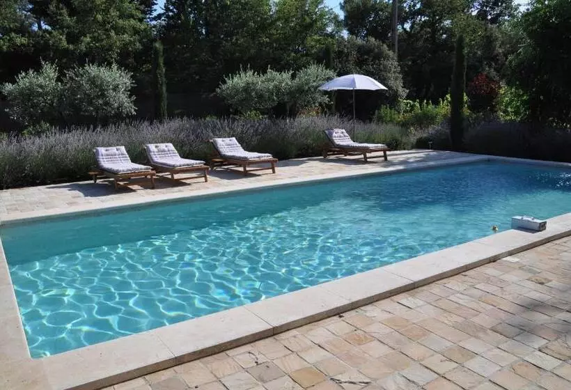 Hotelli Le Clos Geraldy Chambres D Hôtes De Charme, Piscine Et Spa
