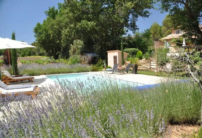 Hotelli Le Clos Geraldy Chambres D Hôtes De Charme, Piscine Et Spa