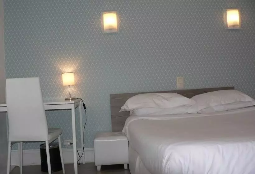 ホテル Les Alizes