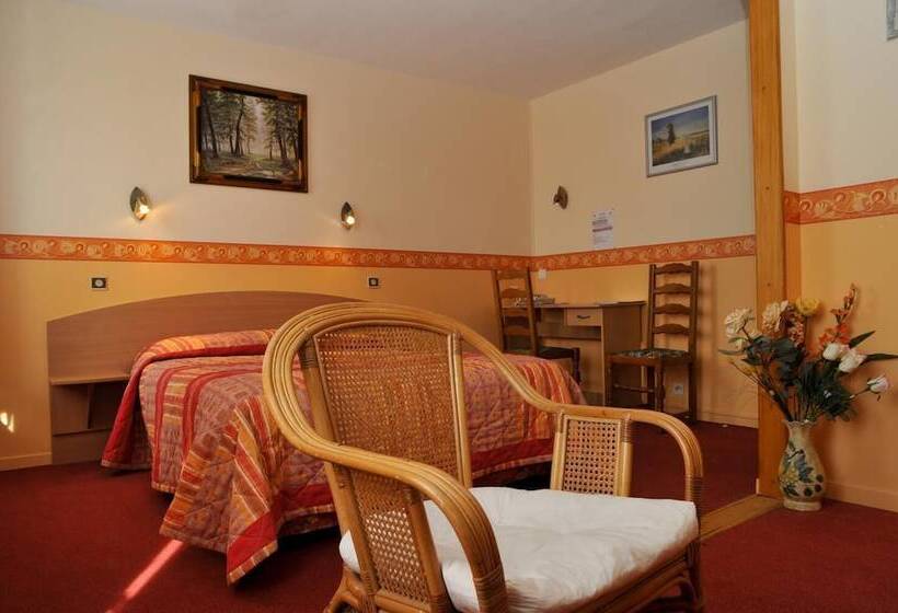 Отель Logis Hôtel Le Val De Vence