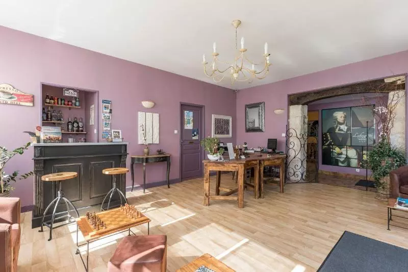 ホテル Logis Hôtel Lafayette Rochefort France