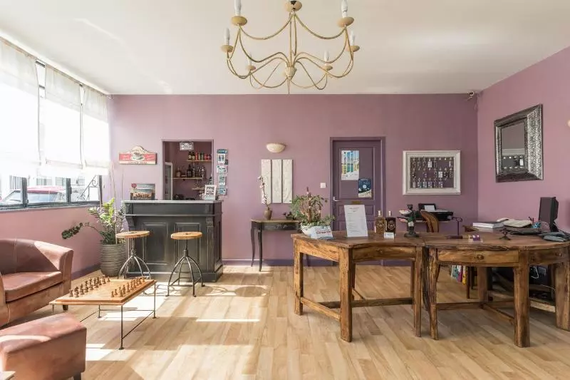 ホテル Logis Hôtel Lafayette Rochefort France