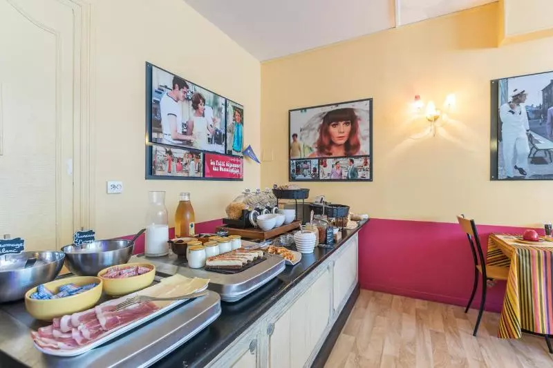 ホテル Logis Hôtel Lafayette Rochefort France