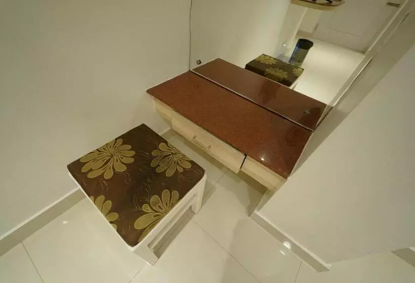ホテル Palmyra Grand Inn