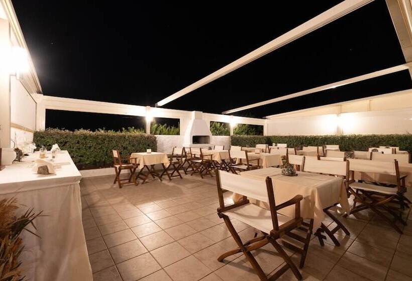 هتل Porto Diakofti