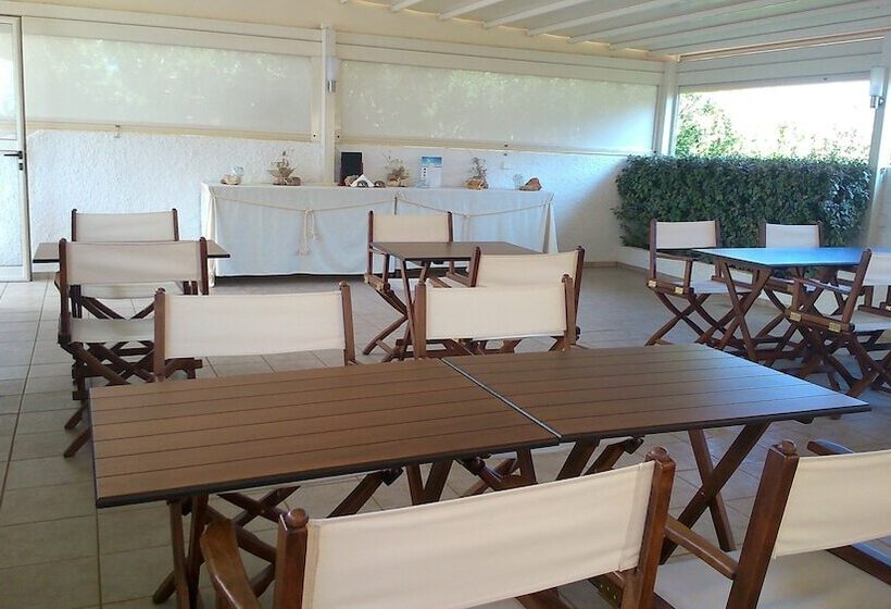 هتل Porto Diakofti