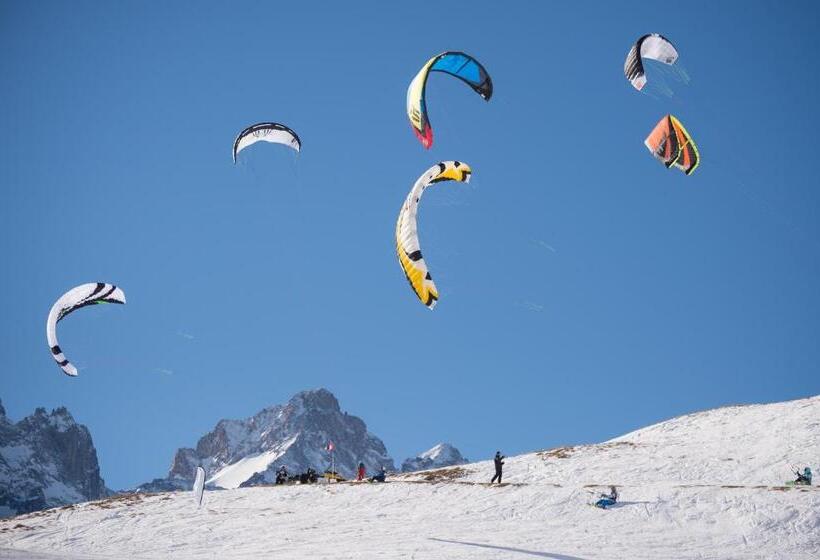 בית מלון כפרי Rock Noir & Spa