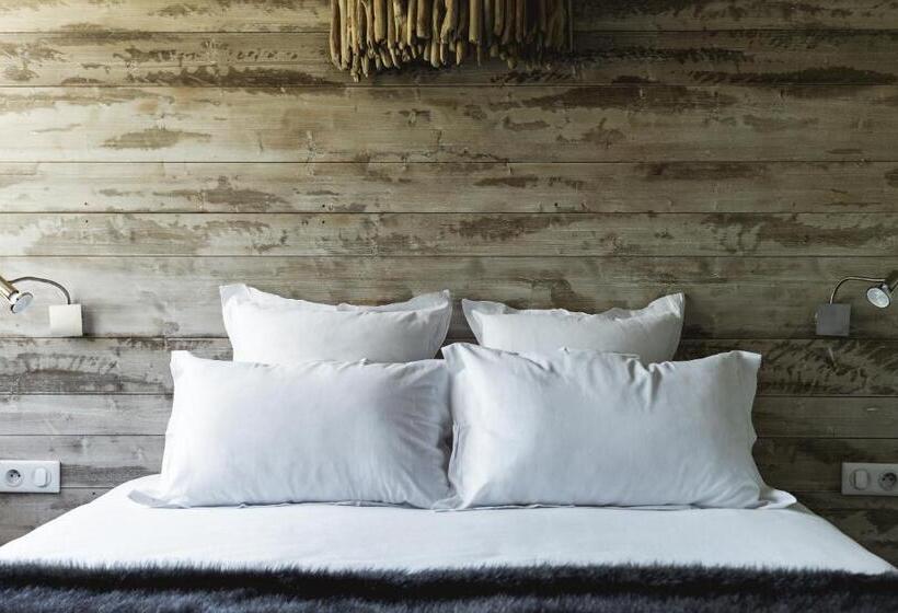 בית מלון כפרי Rock Noir & Spa