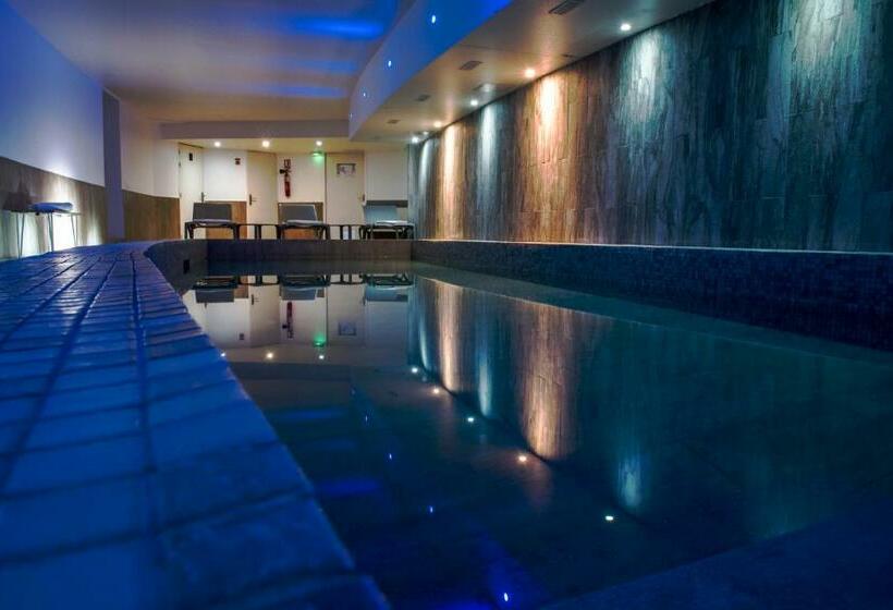 בית מלון כפרי Rock Noir & Spa