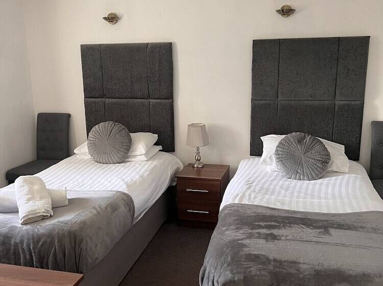 فندق Stone Trough