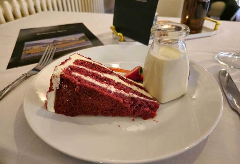 فندق Stone Trough