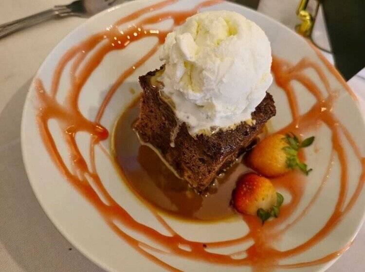 فندق Stone Trough