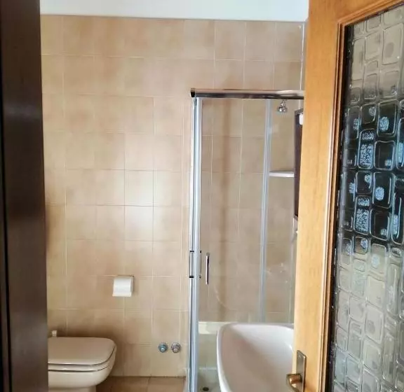 هتل Agriturismo Licensì Del Bresà