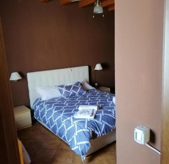 فندق Agriturismo Licensì Del Bresà