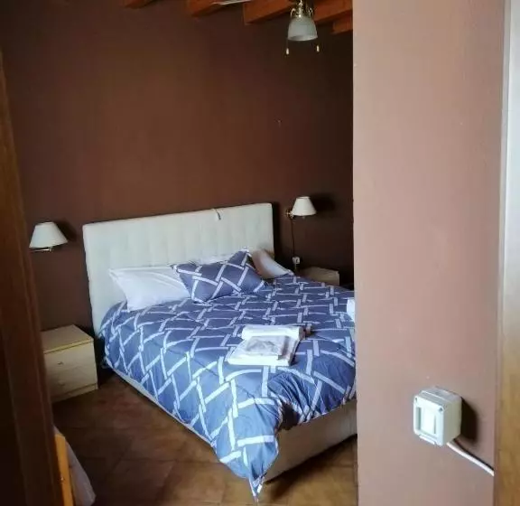 هتل Agriturismo Licensì Del Bresà
