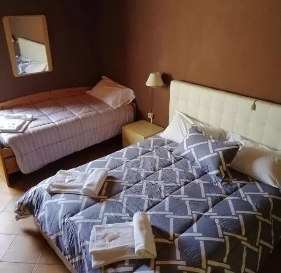 هتل Agriturismo Licensì Del Bresà