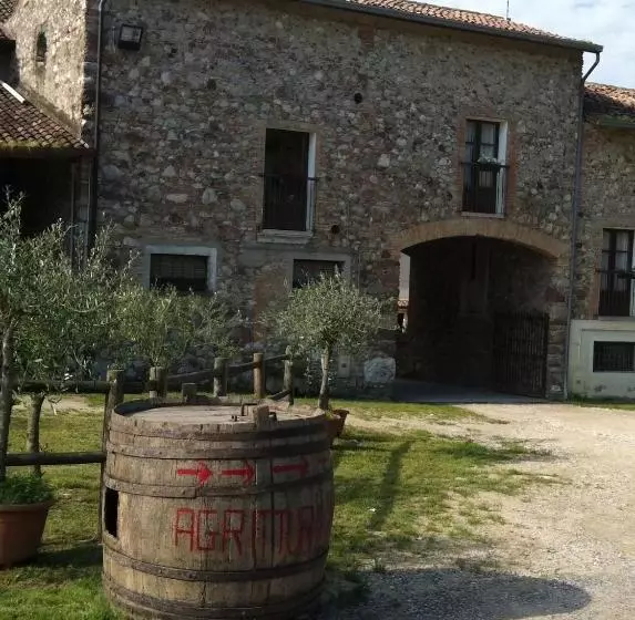 هتل Agriturismo Licensì Del Bresà