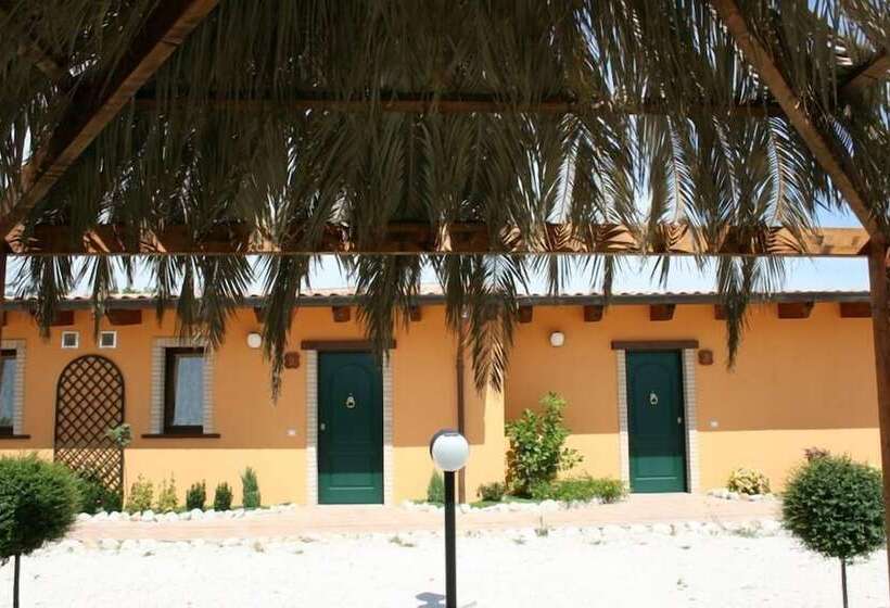 هتل Agriturismo Pesolillo