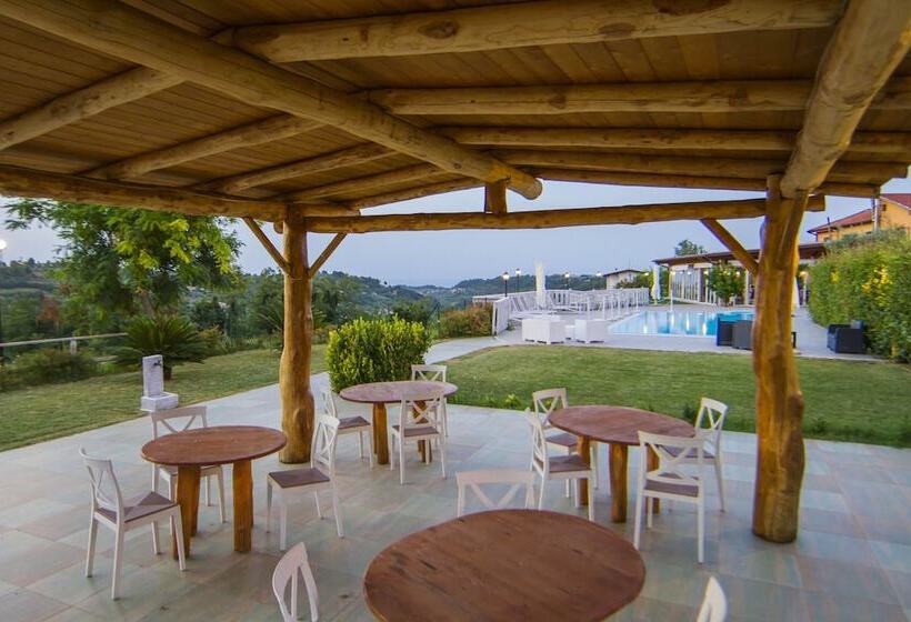 هتل Agriturismo Pesolillo