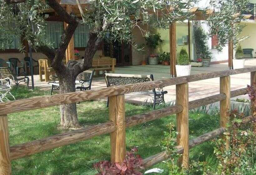 هتل Agriturismo Pesolillo