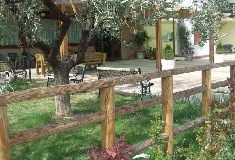 هتل Agriturismo Pesolillo