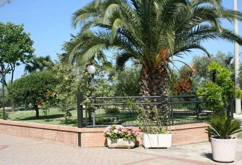 هتل Agriturismo Pesolillo