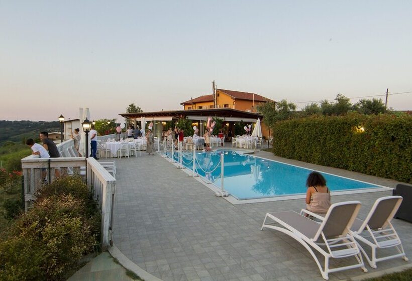 هتل Agriturismo Pesolillo