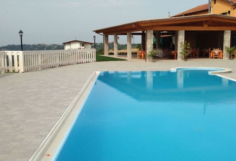 هتل Agriturismo Pesolillo