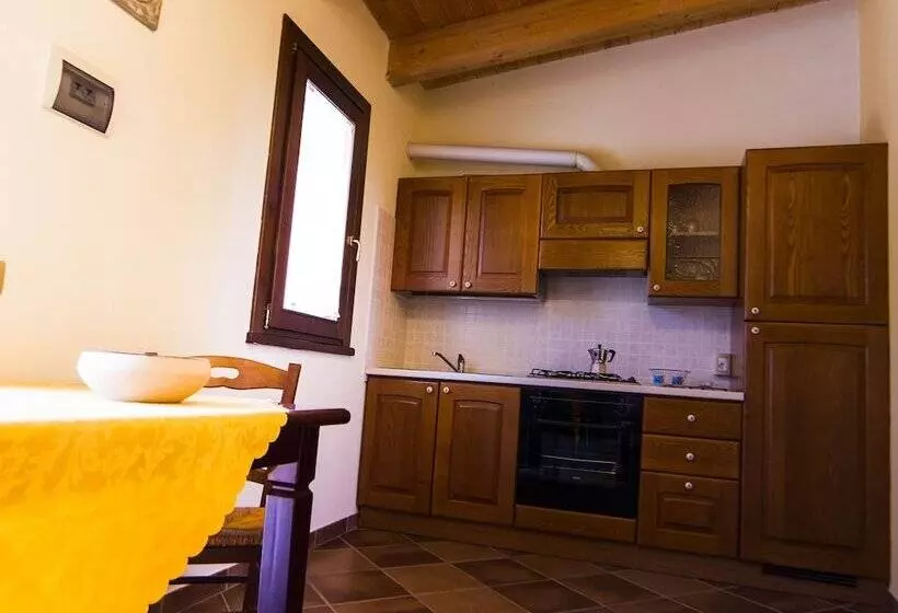 هتل Agriturismo Pesolillo