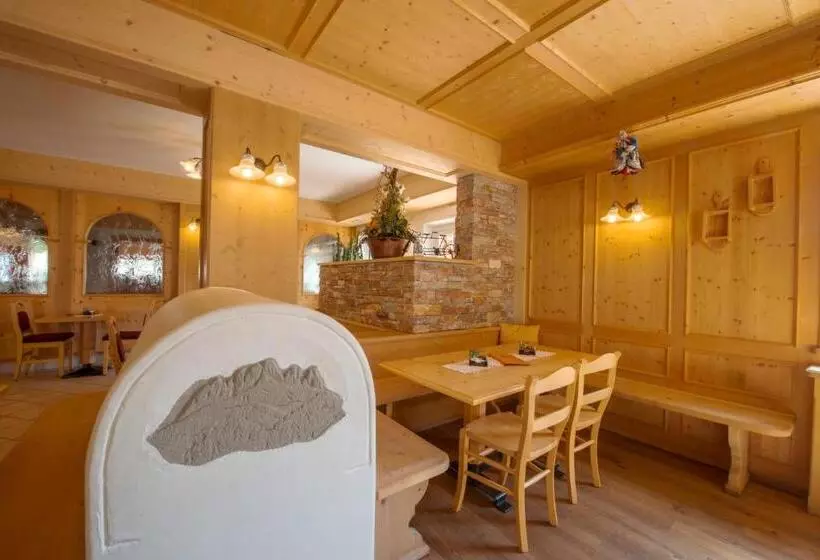 هتل Albergo Alla Rosa