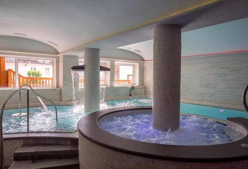 هتل Albergo Alla Rosa