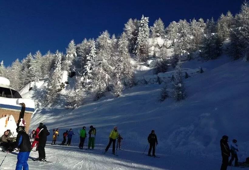 ホテル Albergo Aprica Garni