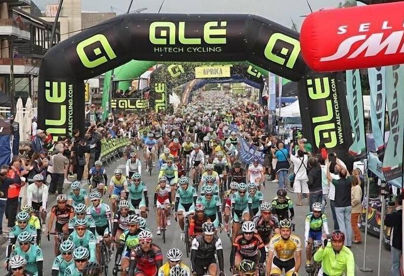 酒店 Albergo Aprica Garni